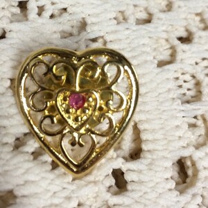 Vintage Heart Lapel Pin Brooch Gold Tone with Rhinestone Center Pink image 2