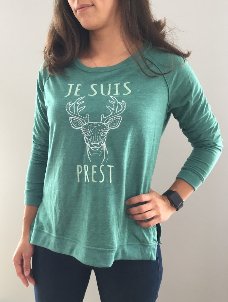 Je Suis Prest Embroidered Pullover Clan Fraser Motto Gifts for Readers