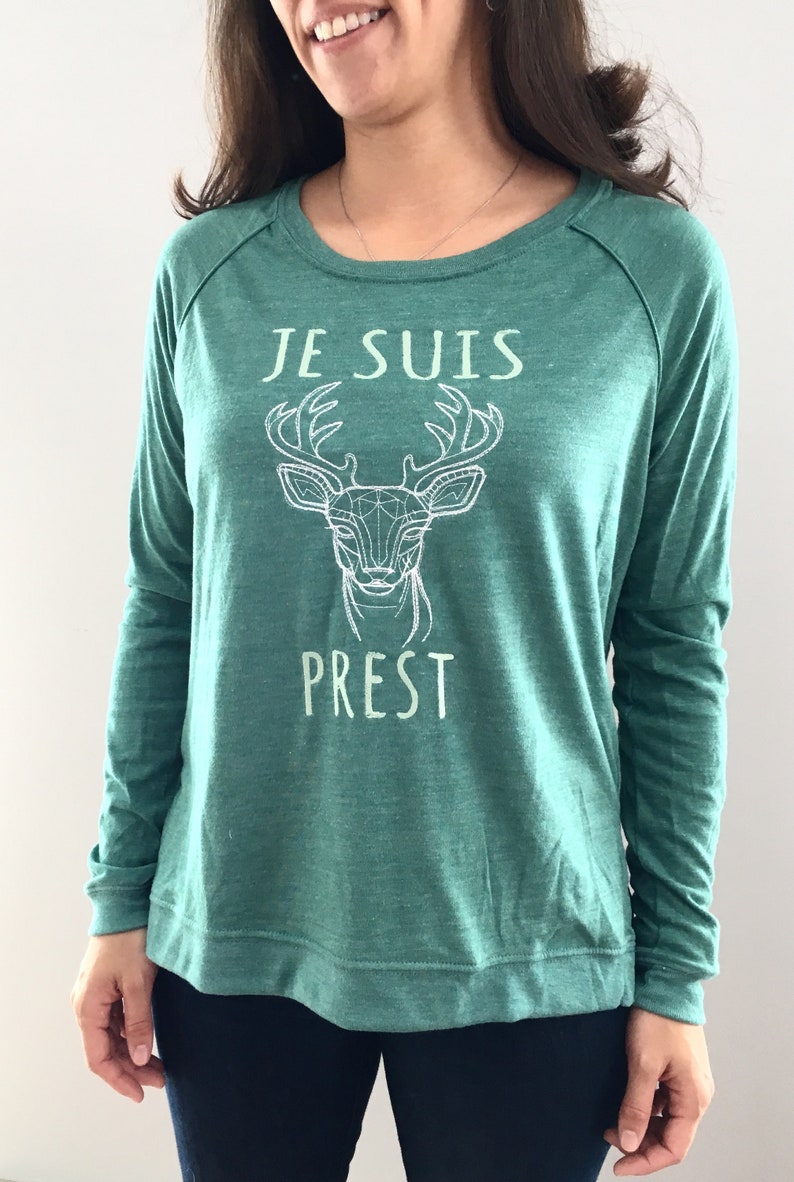 Je Suis Prest Embroidered Pullover Clan Fraser Motto Gifts for Readers