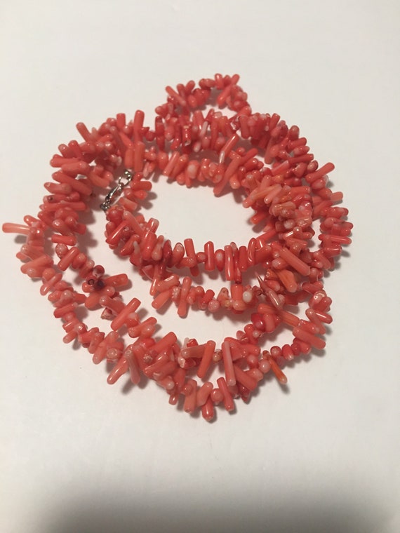 Vintage Salmon Pink Coral Necklace - image 2