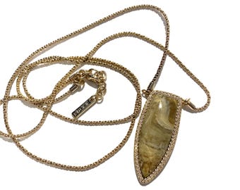 Long White House Black Market Arrow Necklace