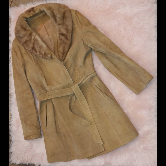 Vintage leathercraft Belted trench coat fur collar