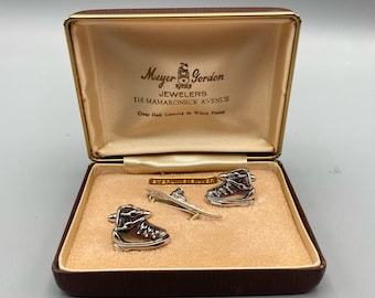 Vintage Sterling Silver Ski Boot Cufflinks Skis Tie Bar Meyer Gordon NY Jewelers