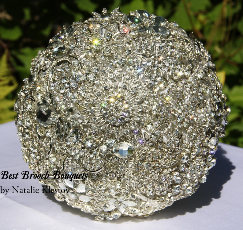 Heirloom Diamond Broach Bouquet Made to order Crystal Bling Jeweled Brooch Wedding Bridal Bouquet Wedding Brooch Bouquet