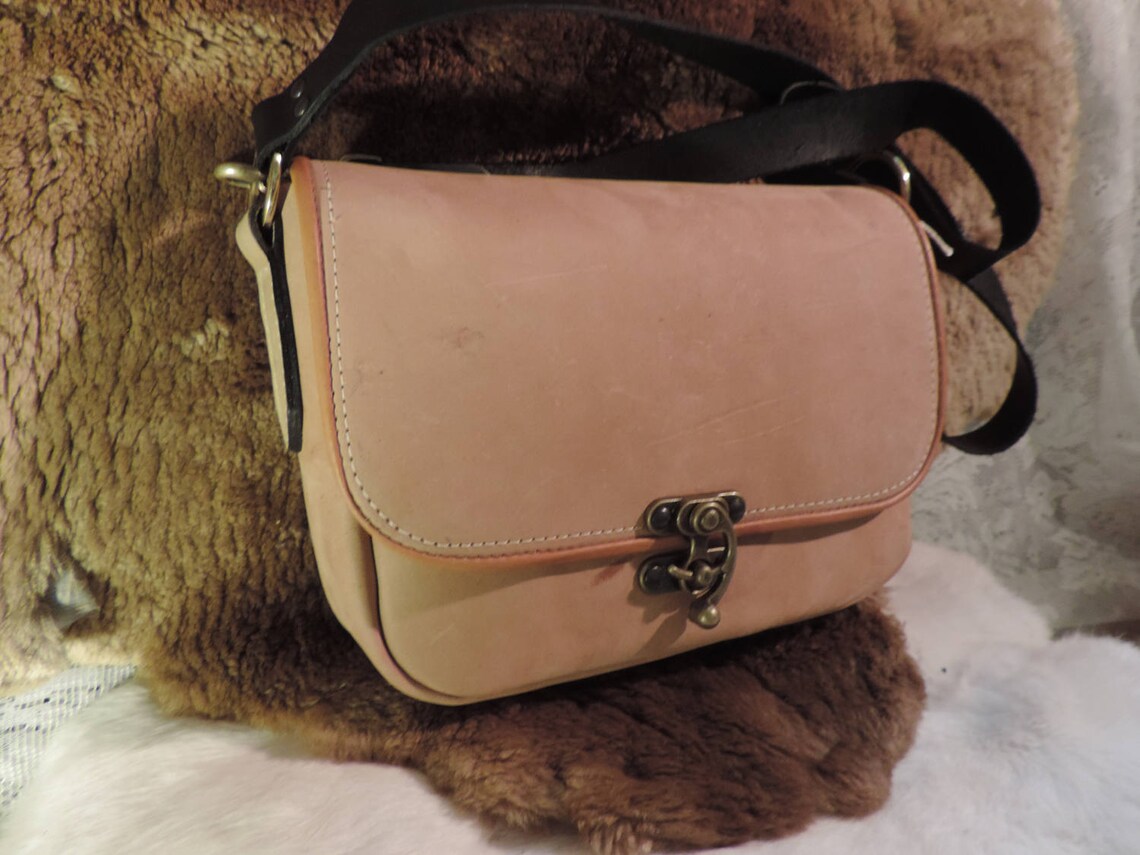 Handmade Leather Medium Size Purse Very Practicle Size Etsy