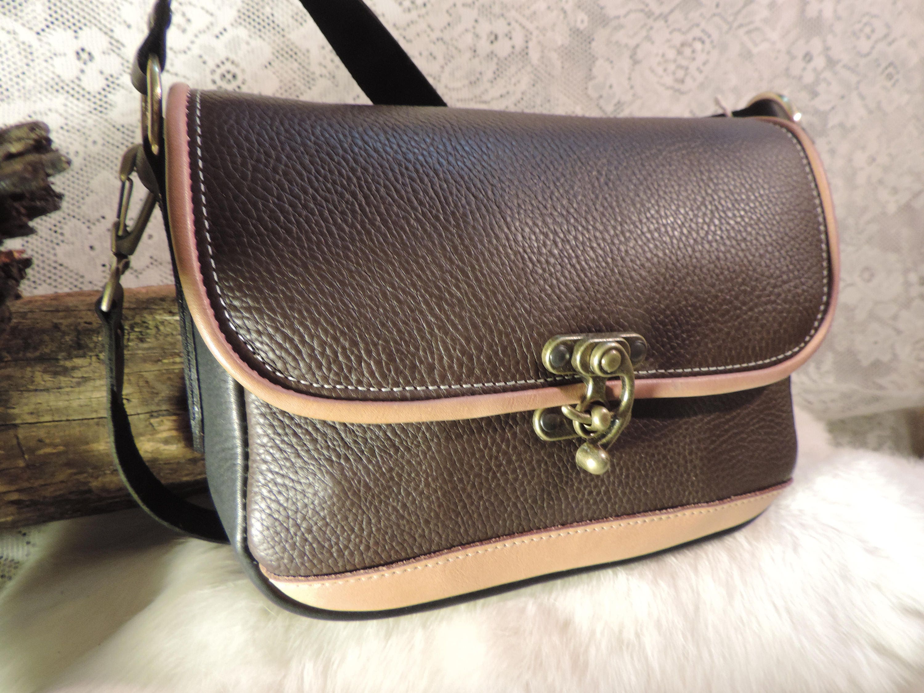 Handmade Leather Medium size Cross body purse | Etsy
