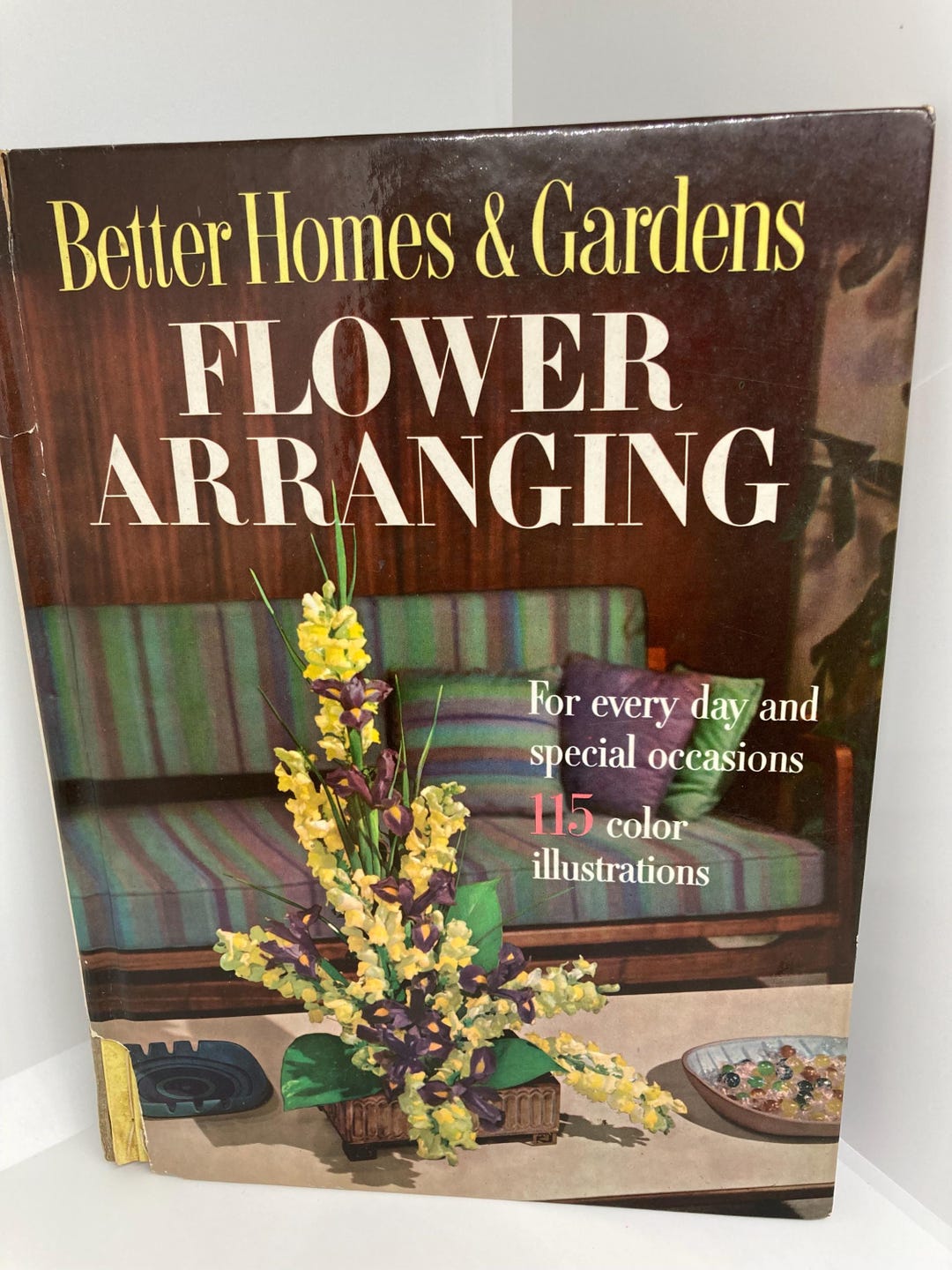 1957 Vintage Better Homes & Gardens Flower Arranging Hardcover Book
