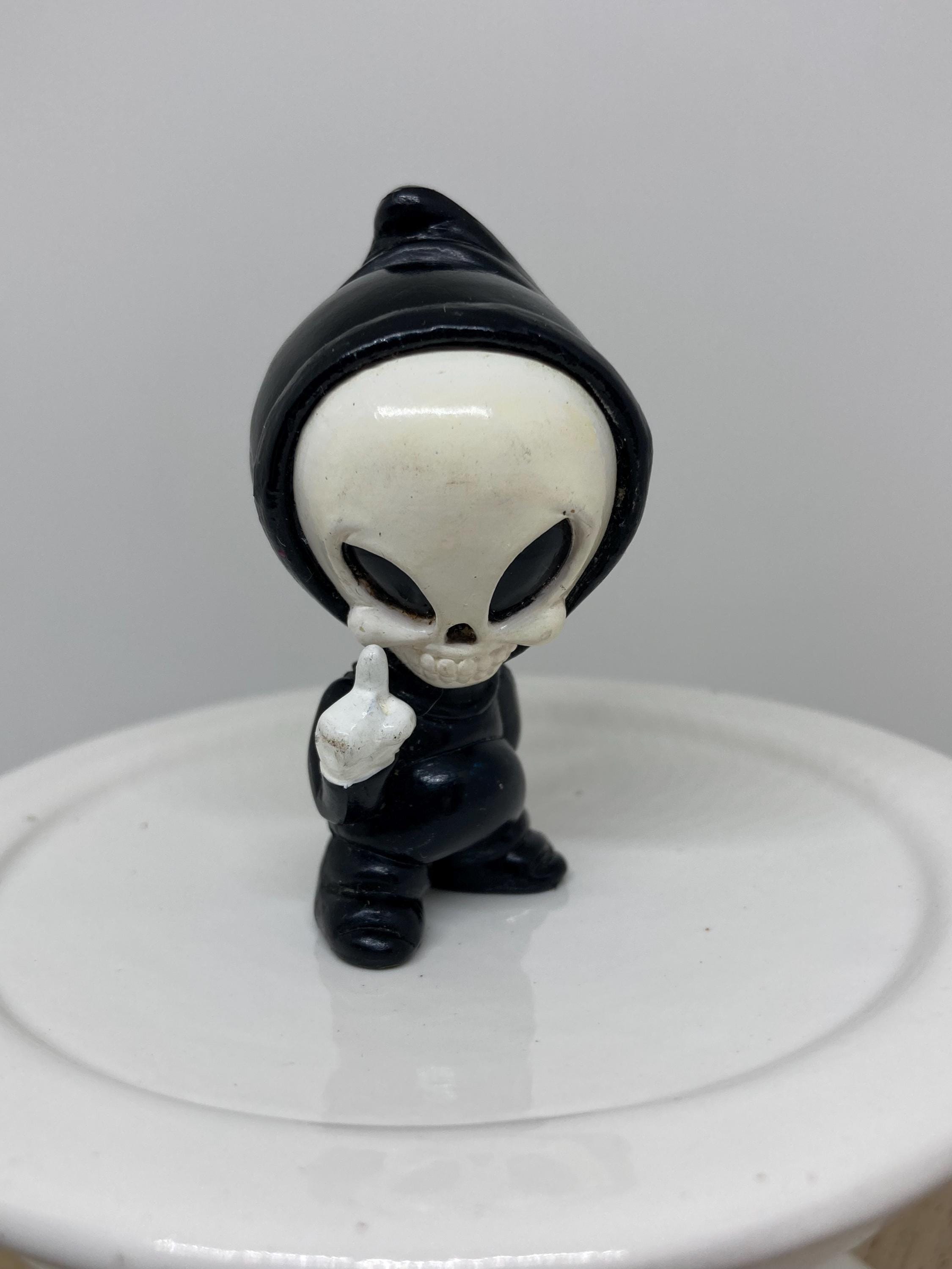 2002 Tech Deck Dude Blind Axe Reaper Magnetic Figure From the
