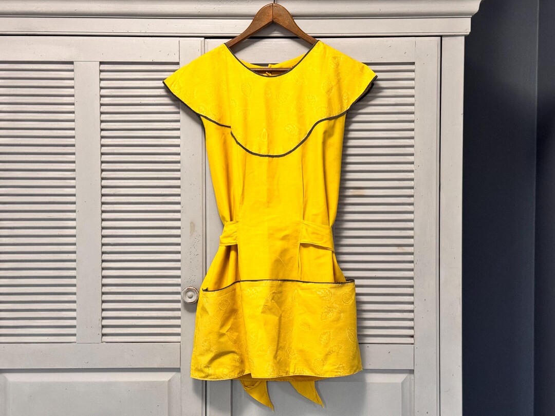 Follow The Sun Yellow Apron