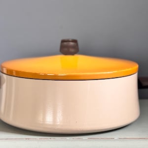 May include: A rustic wooden sign with the text "Welcome to our home" in white lettering. The sign features a distressed finish and a simple, inviting design, perfect for a front porch or entryway.