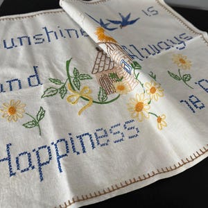 vintage embroidered linen dish towel, tea towel, mid century table linens, vintage kitchen