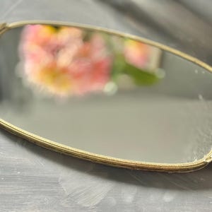 Vintage Stylebuilt Vanity Tray with Mirror: Dresser-Top Perfume Display