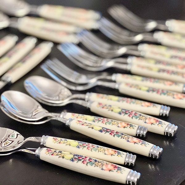 vintage Avon flatware, Sweet Country Harvest 5 piece stainless steel  service for 5 floral grandma chic silverware