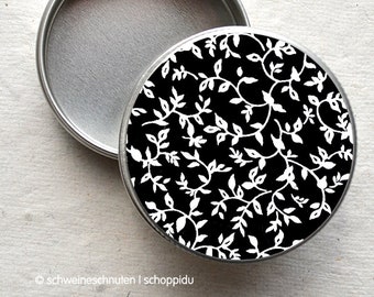 Mini box floral pattern, tendrils black and white