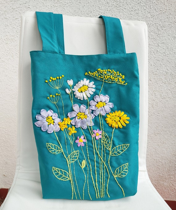 Tote Bag With Flowers Hand Embroidery, Hand-embroidered Bag Made of  Turquoise Fabric Has Long Handles, Linen Market Durable Shoulder Bag 