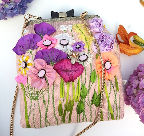How to Sew a Hand Embroidery Flower Design Purse | Free Tutorial