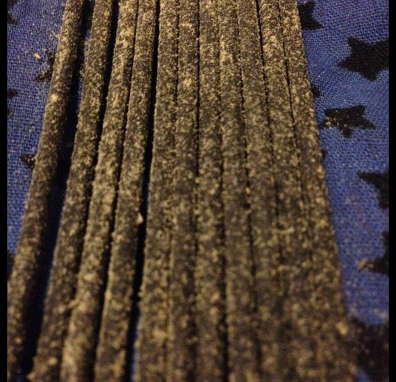 Yellow Sandalwood Incense, 10 Sticks - Premium Resin Incense Sticks, …