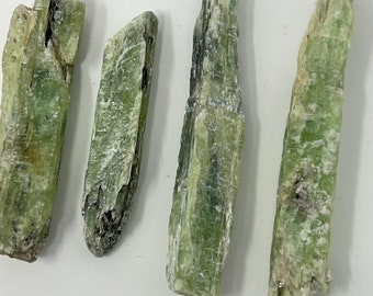 ONE Green Kyanite Blade, Raw Natural Mineral Specimen