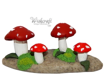 Red Toadstool fairy garden log, Toadstool fairy garden log, miniature toadstools, toadstool log, fairy garden,mushroom ornament,polymer clay
