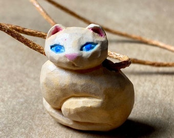 Handcarved avocado pit cat. Unique and beautiful avocado kitten :) Avocato. Cute cat jewelry. Cat lover necklace . Present for a cat person.