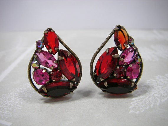 Pink And Red Aurora Borealis Rhinestone Earrings Weiss Ruby Red