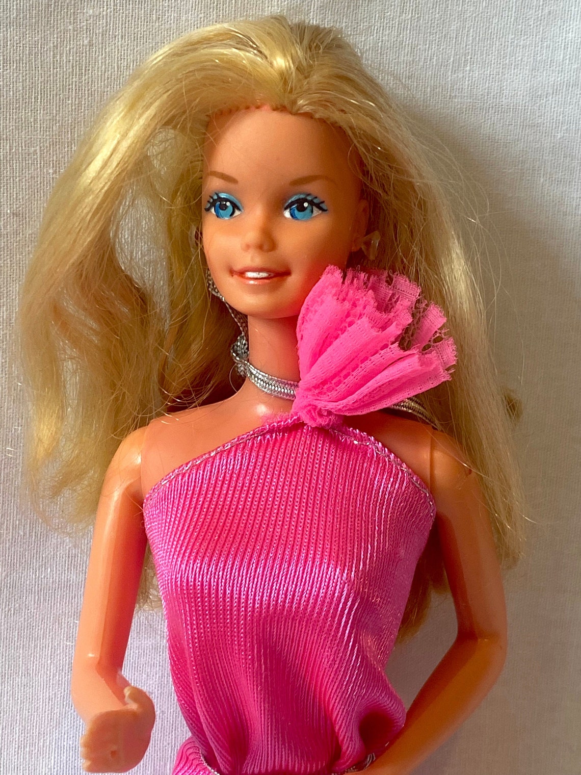 barbie doll clothes by mattel