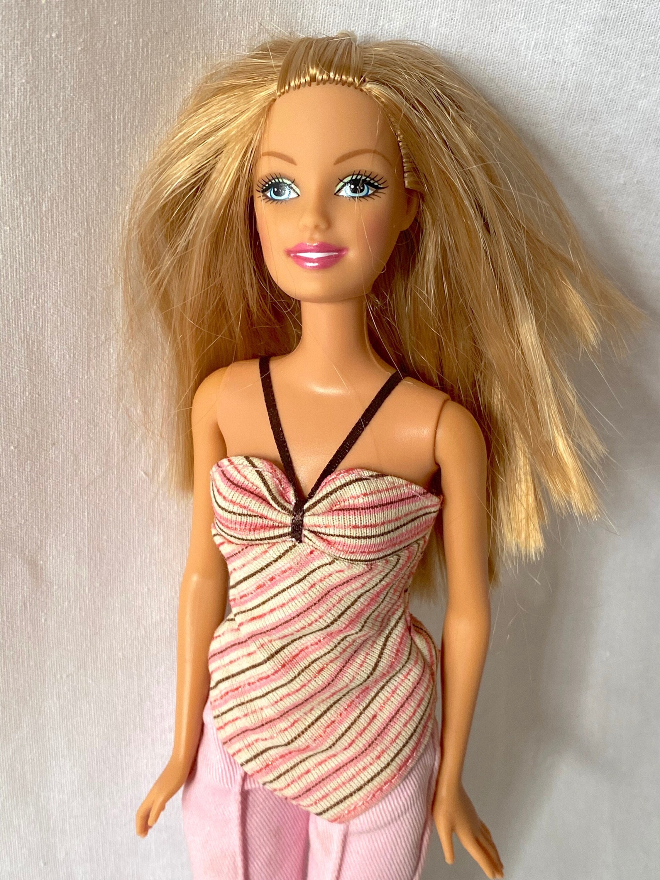 Y2k Doll Side Part in Blonde's Code & Price - RblxTrade