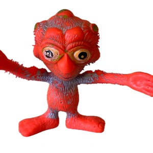 Vintage 1983 Outer Terrestrial Creature Figur Alien Bendy Marty Spielzeug neon rot