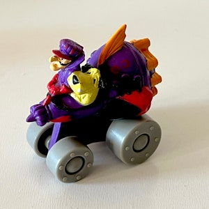 Vintage 1990 Hanna Barbera Dick Dastardly and Muttley Wacky Races purple toy car