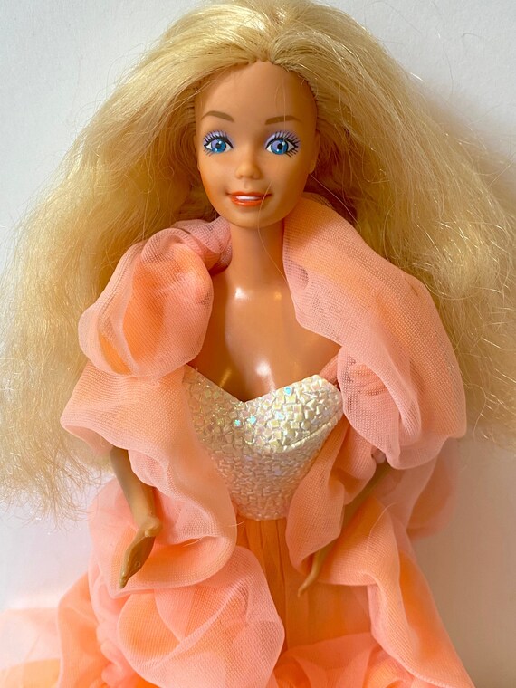 peach barbie 80s