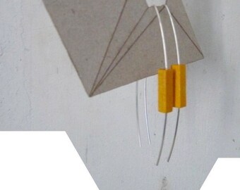 Boucles d'oreilles géométriques - argent 925 et bois - jaune - très légères et graphiques.