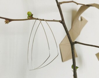 Brincos leves, gráficos, modernos e minimalistas em prata esterlina - formato triangular - 3 / 4 / 5 / 7,5 cm
