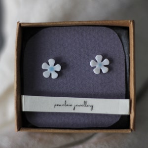 Minimalist Porcelain Daisy Stud Earrings - Pink and White Daisy Earring - Porcelain Earring - Handmade Earring - Porcelain Jewelry
