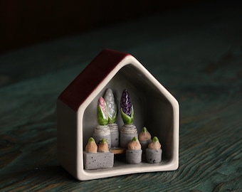 Miniature Ceramic House with Spring Flowers, Handmade Botanical Pottery House, Tiny Flower Shelf Decor, Hyacinth Inspired Plant Lover Gift