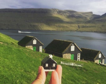 Maison des îles Féroé - Miniature - Maison - Petite petite maison - Céramique faite à la main - Maison des îles Féroé avec moutons - Maison nordique