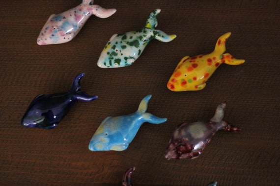 クジラ 陶器 手作り陶器製クジラの置物 - 海の動物彫刻 - 北欧沿岸装飾