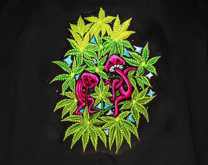 Dancing Mushrooms T-Shirt weed cannabis marihuana psilos psychedelic no print goa t-shirt