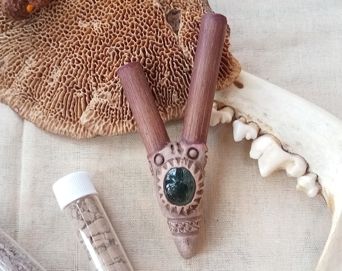 Kuripe Rapè self applicator - Traditionally used in Ayahuasca or Kambo ceremonies - handmade bamboo pipe with bloodstone crystall