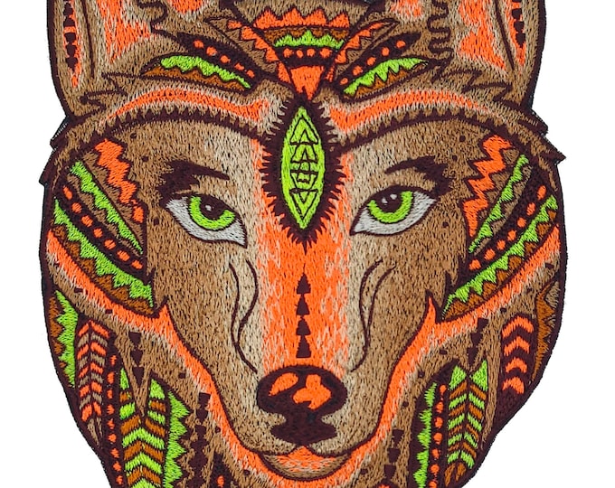 Wisdom Wolf UV Patch with blacklight glowing colors - Animal Embroidery neon shining beautiful and wise wolf spirit of the psychedelic woods