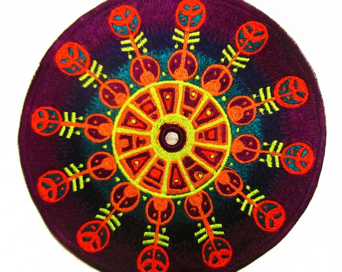 Maya Sun crop circle patch blacklight active with mirror inside beautiful extraterrestrial sunshine mandala