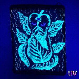 Green Ganesha moneypocket blacklight glowing wallet pocket for coins and cards and 2 for papermoney with hook & loop handmade embroidery image 4