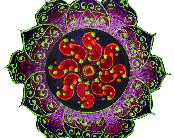 tidcombe purple mandala crop circle rainbow fractal ufo mystery