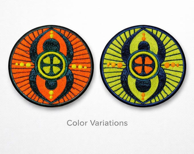 Crop Circle Patch – Psychedelic Geometric Alien Embroidered Sew-On Patch (8 cm, UV Reactive)