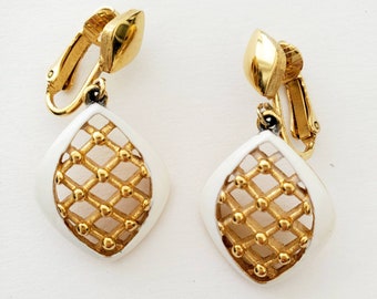 Vintage CROWN TRIFARI Gold Tone and White Dangle Lattice Work Clip On Earrings