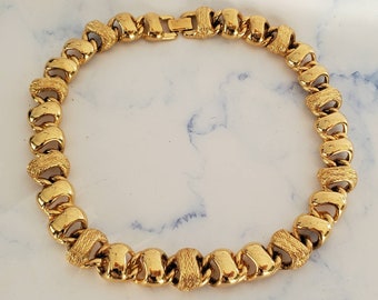 Vintage MONET High Polished Gold Tone Link Choker Necklace