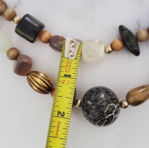 Vintage leopard print beaded necklace