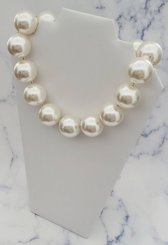Vintage 1990's Extra LARGE Dramatic imitation Whi… - image 6