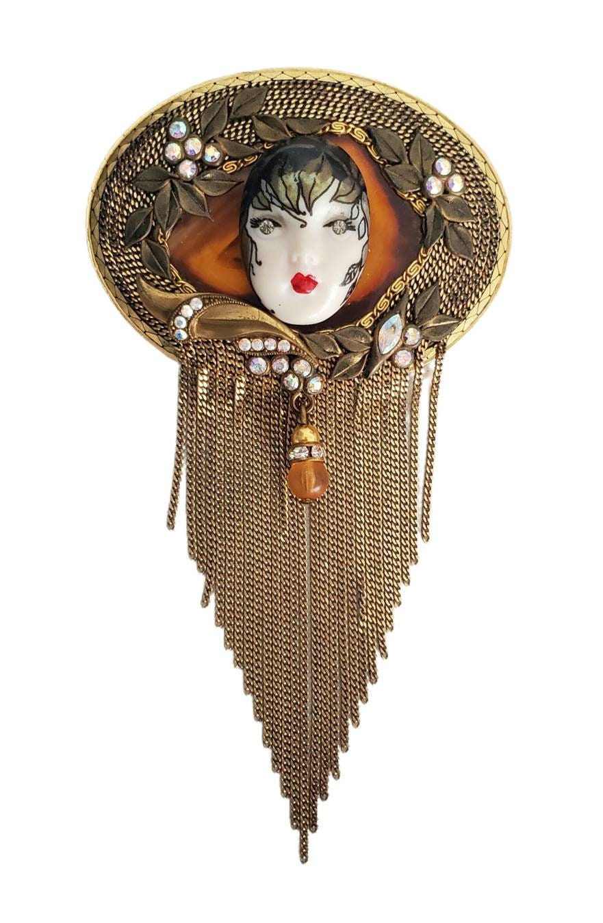Marena brooch best sale