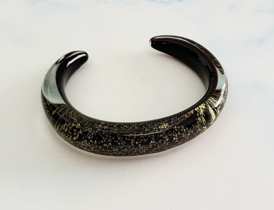 Vintage LUCITE Black Clear and Gold Tone Flecks Cuff
