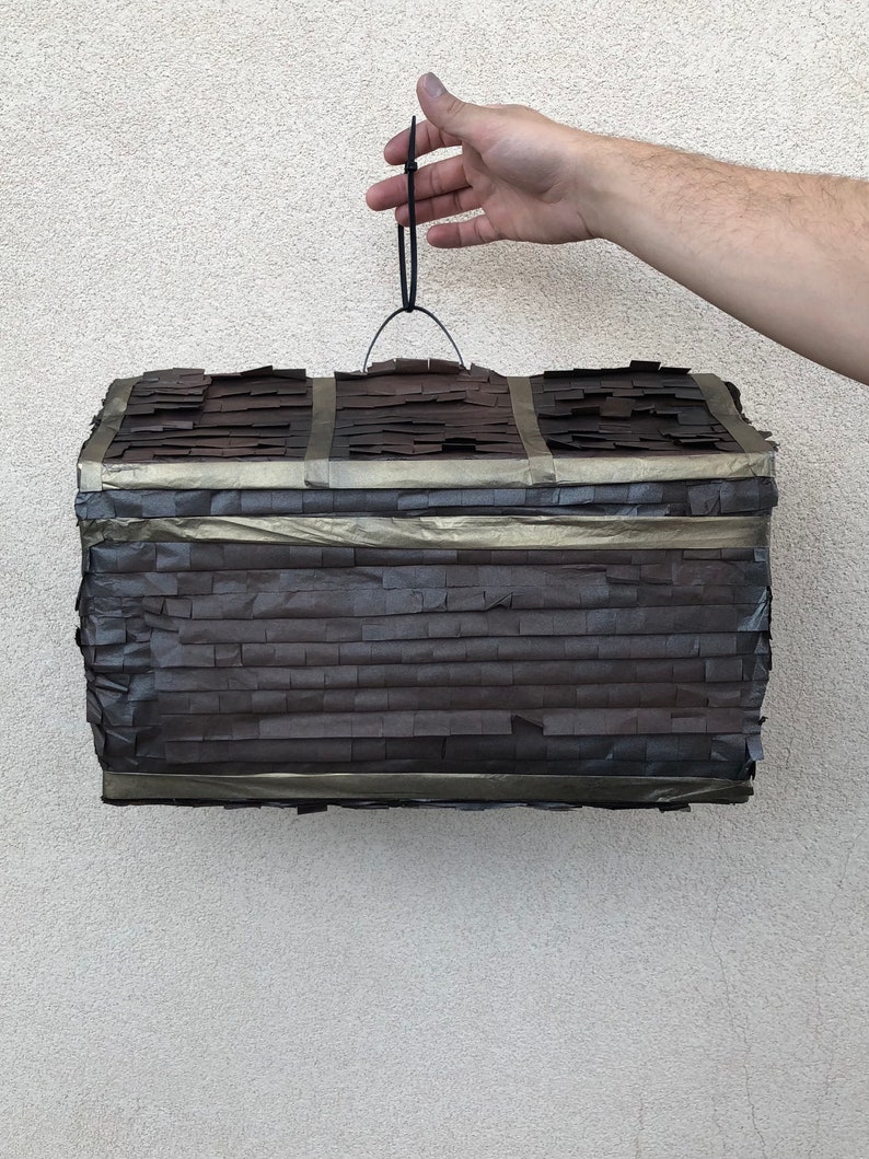 Boland Pinata Treasure Chest - Brown & Gold Pull-String Or Punch Pinata For Parties, 30x26x23cm